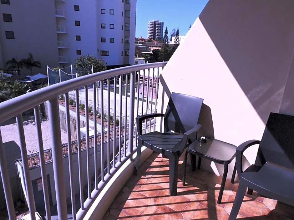 Broadbeach Travel Inn Apartments