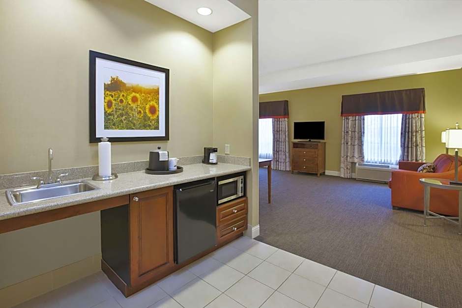 Hampton Inn and Suites Wichita Northeast