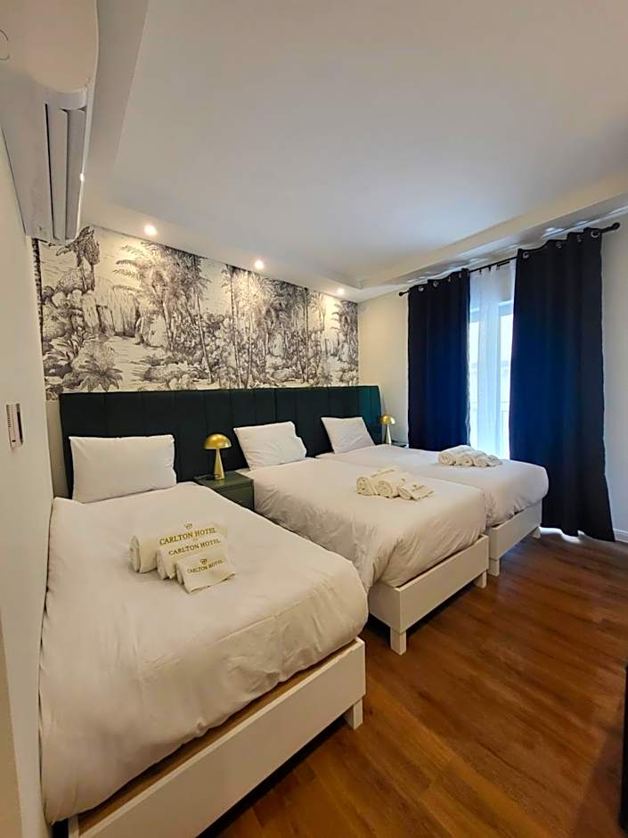 Carlton Hotel