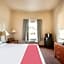 OYO Townhouse Clute Lake Jackson