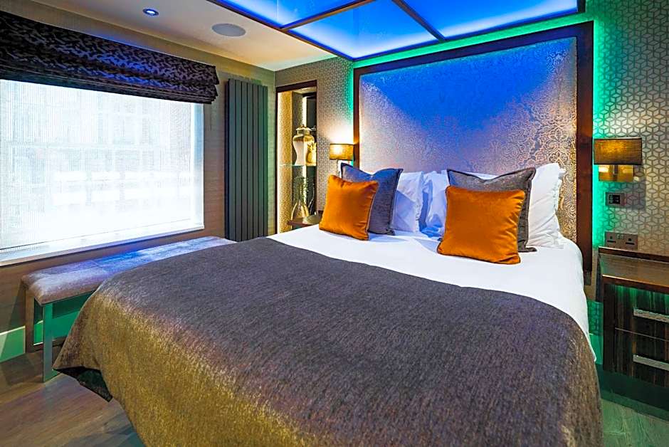 Church Suites by The Cranleigh Boutique