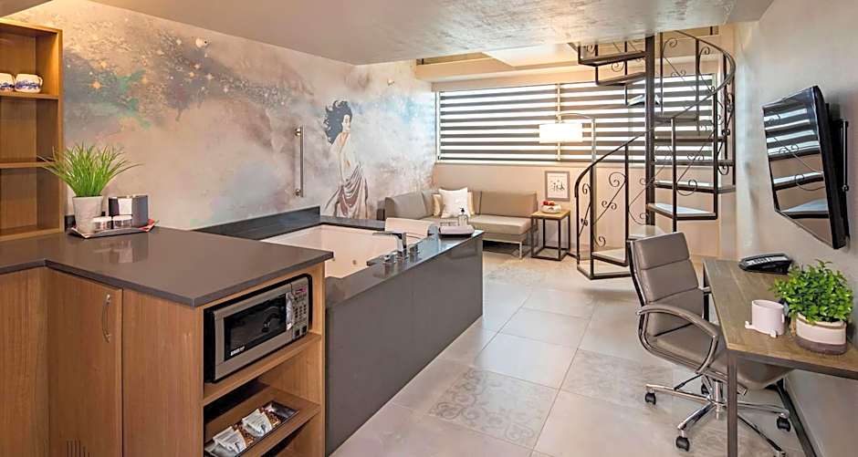 The Rushmore Hotel & Suites; BW Premier Collection