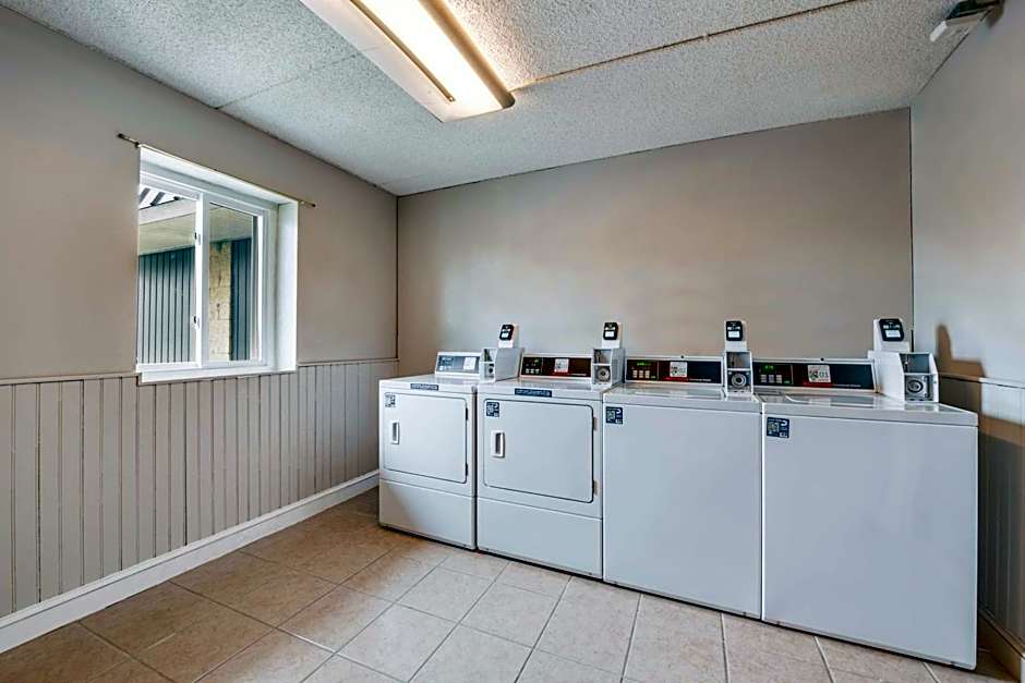 SureStay Plus Hotel by Best Western McGuire AFB Jackson