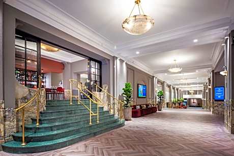 DoubleTree By Hilton Brussels City