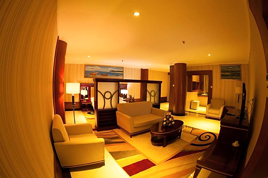 Peacock Hotel