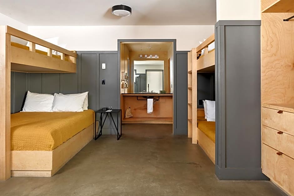 The Coachman Hotel