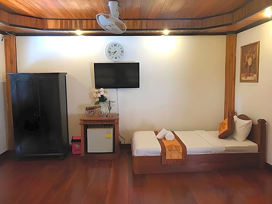 Luang Prabang Oudomlith Villa & Travel