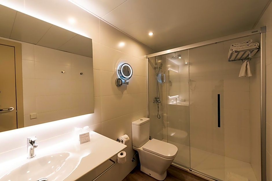 Atenea Rekord Suites