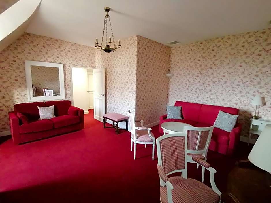 Chateau De Beauvois - Younan Collection