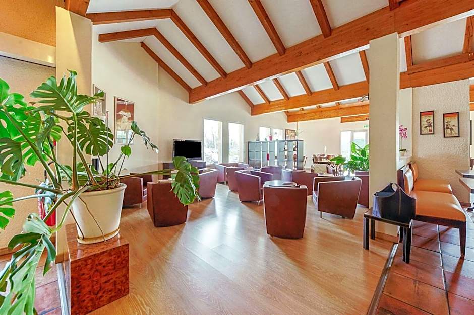 Brit Hotel Confort Castres