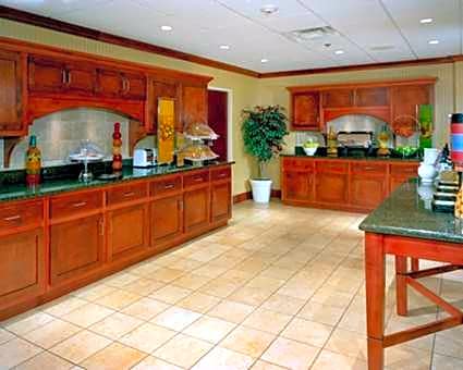 Hampton Inn Boston - Norwood