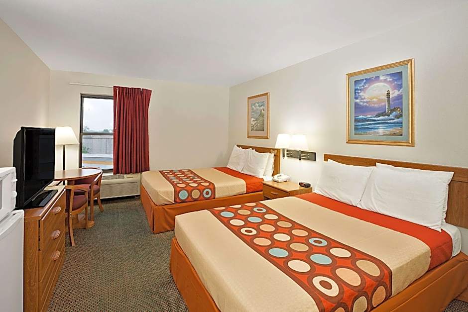 Super 8 by Wyndham Hampshire IL