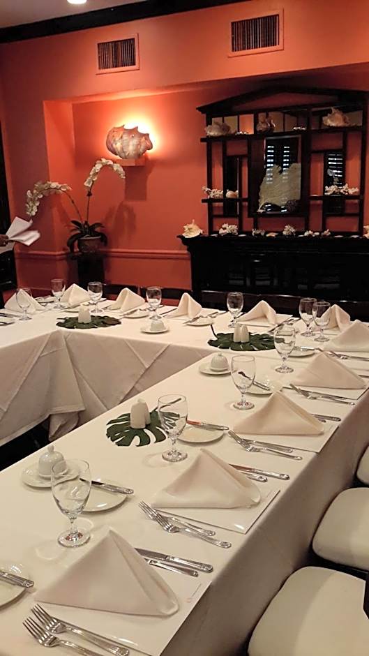 The Caribbean Court Boutique Hotel