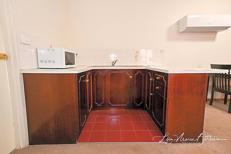 Narrandera Club Motor Inn