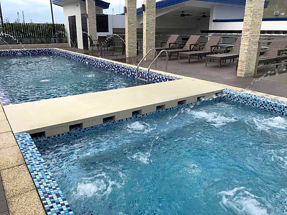 Blue Lotus Hotel