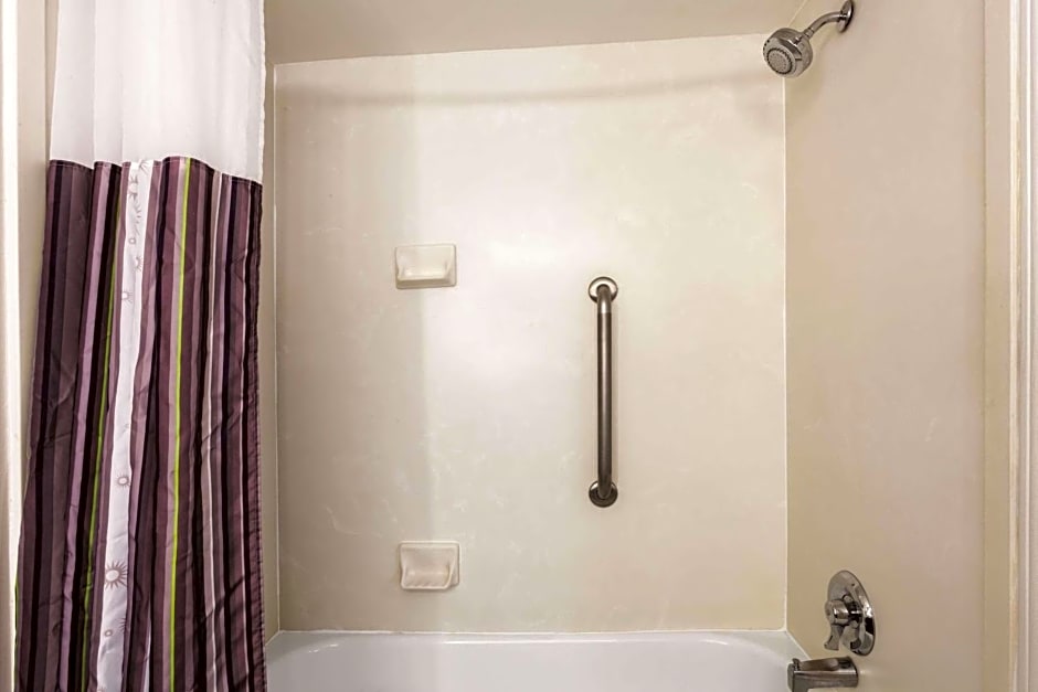 La Quinta by Wyndham Columbus North