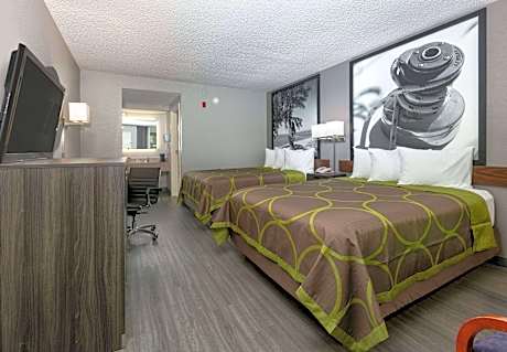 1 King Bed Non-Smoking