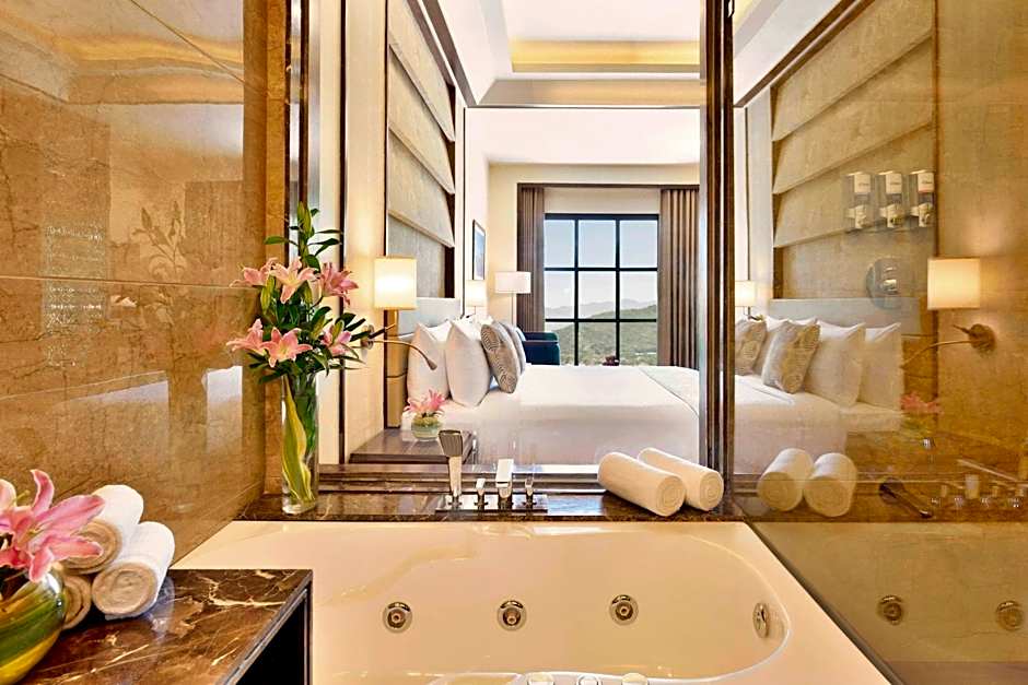 Four Points by Sheraton Srinagar