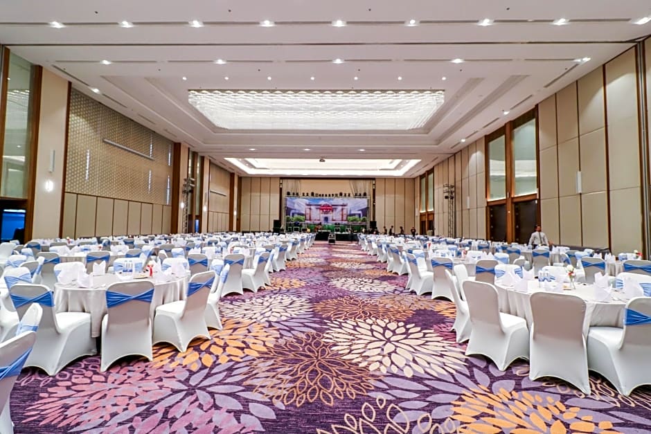 TK Palace Hotel and Convention