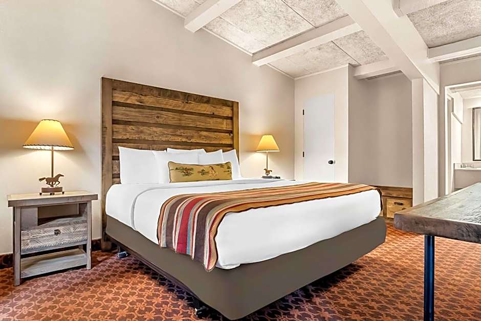 Best Western Outlaw Inn