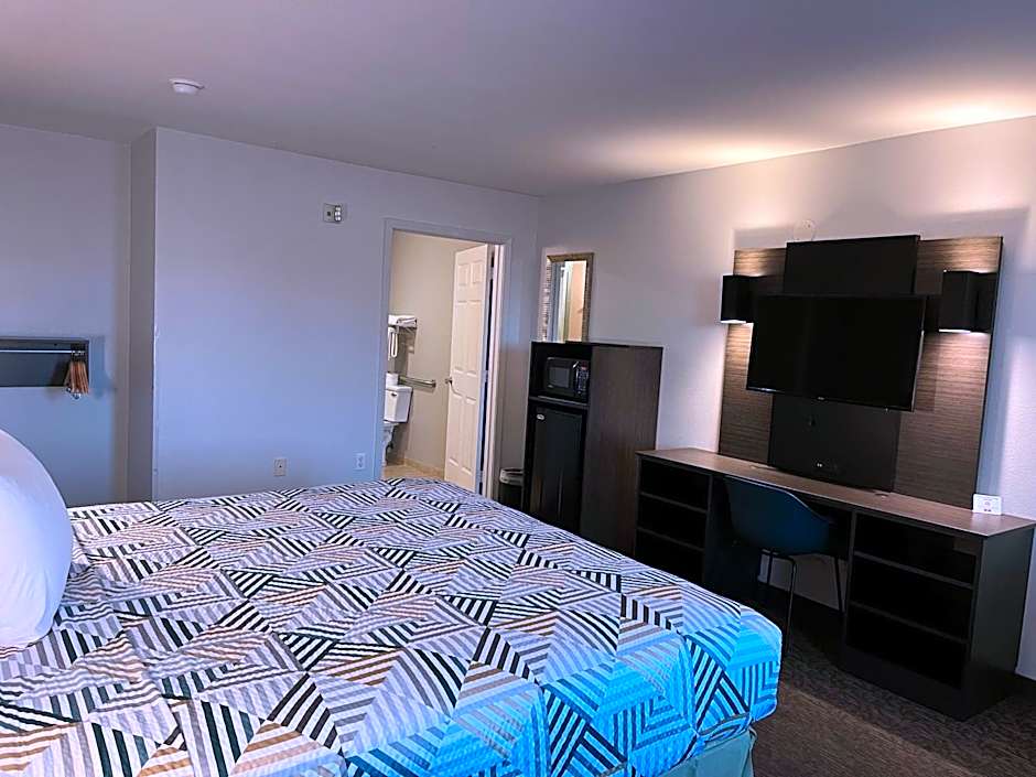 Motel 6 Junction, TX Llano River