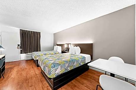 Quadruple Room - Disability Access - Roll in Shower