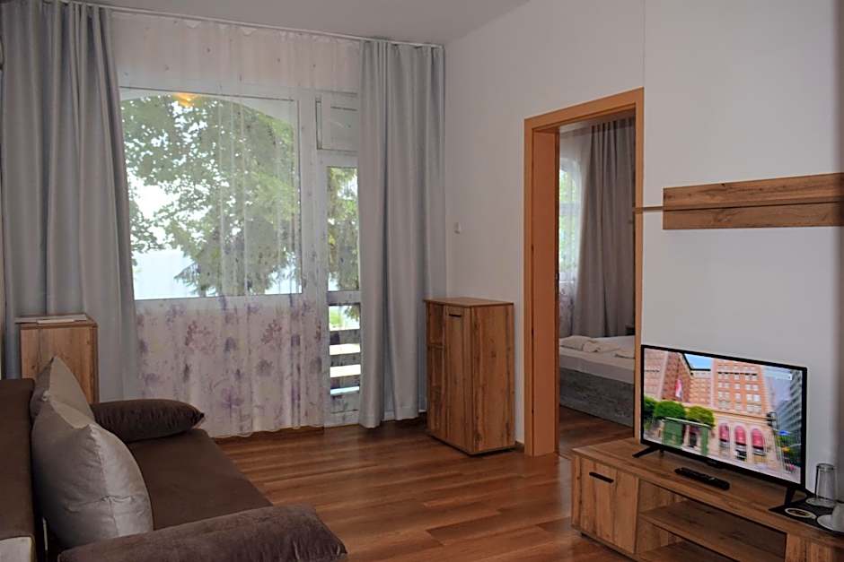 Ahilea Hotel - Free Pool Access