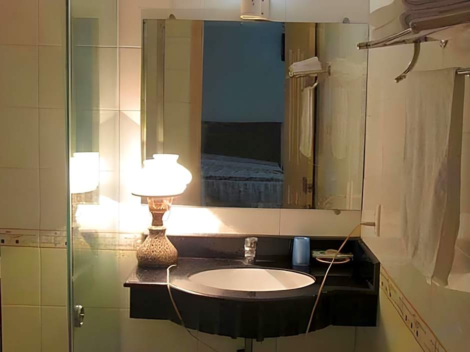 Dong Duong Hotel