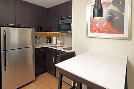 1 King Bed 1 Bedroom Suite