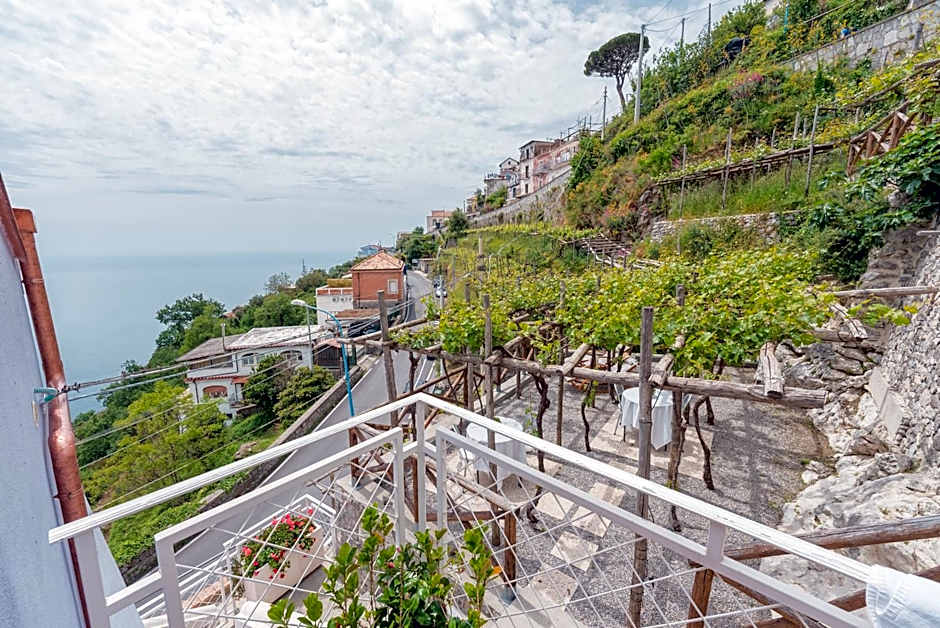 Albergo Diffuso Bacco Furore