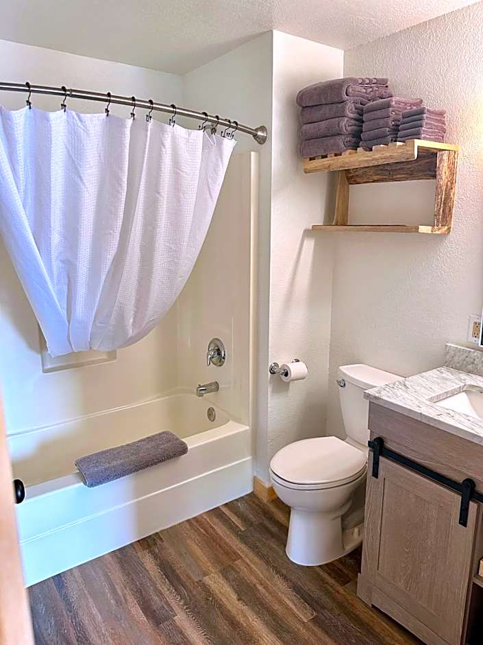 Mountain View Lodge & Cabins