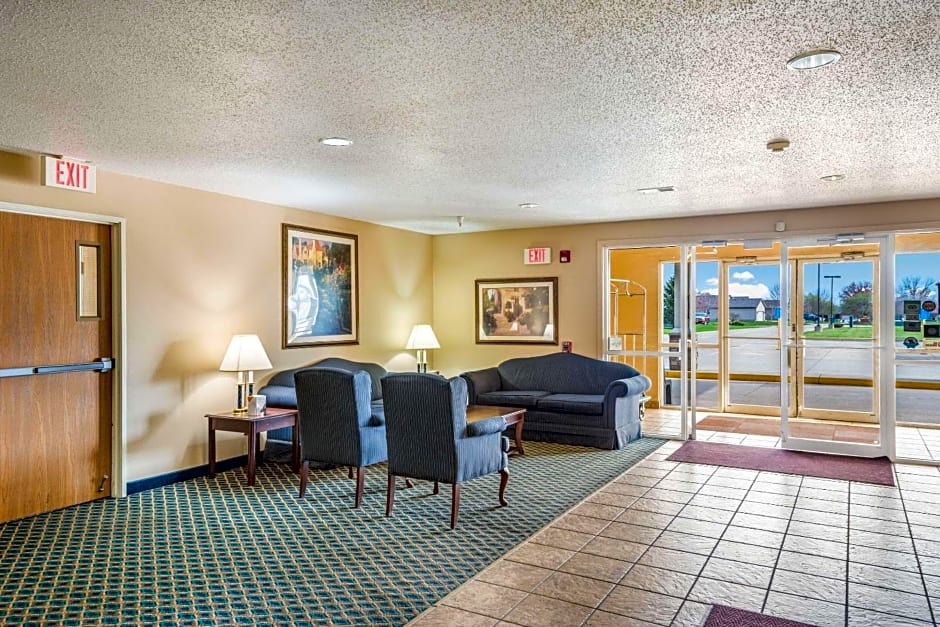 Quality Inn & Suites Eldridge Davenport North
