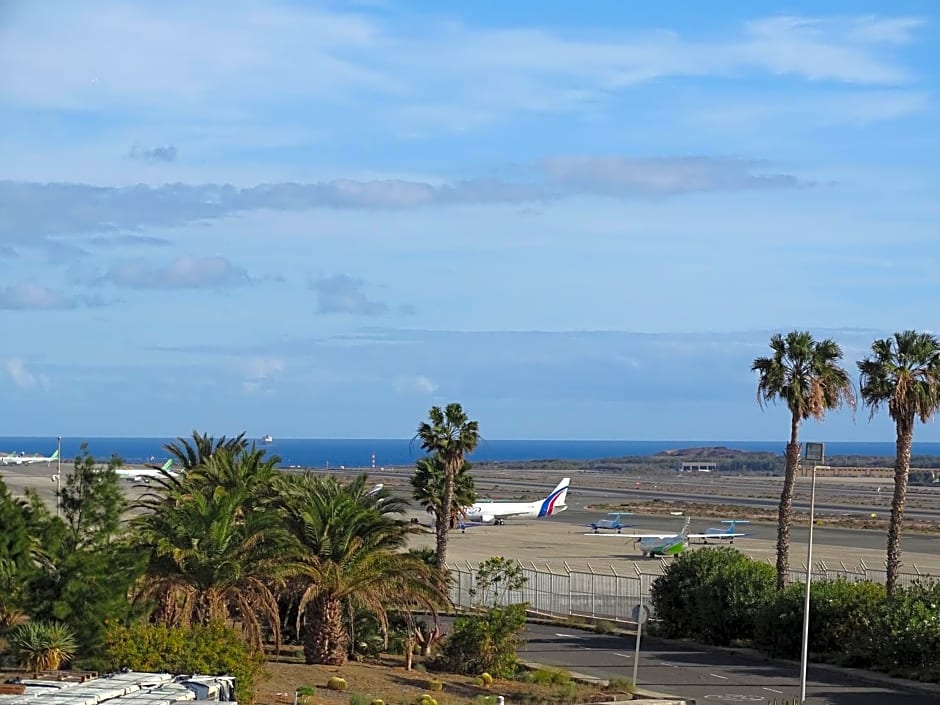 Rickaty Lodge Bed and Breakfast, 2 star Hotel, Plane spotting Hotel, Gran Canaria Airport LPA, Gran Canaria, Spain