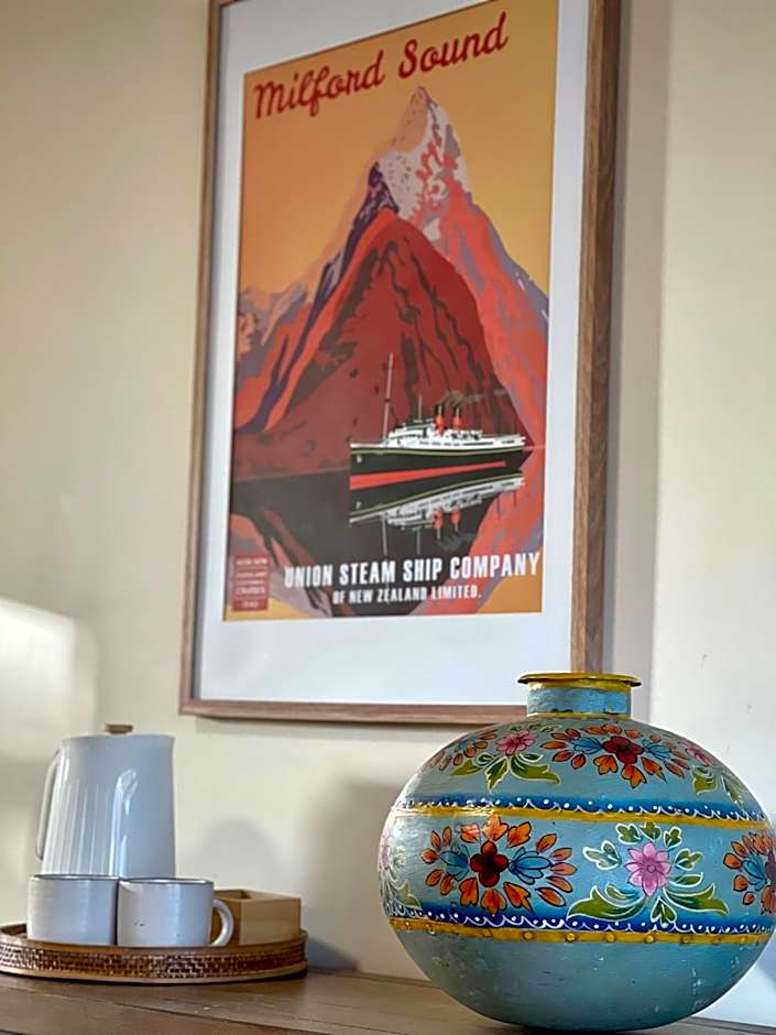 Te Anau Lakefront Backpackers