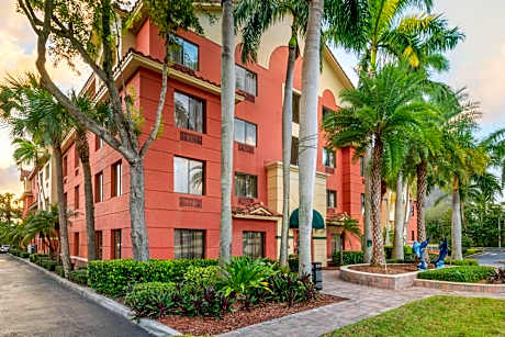Best Western Plus Palm Beach Gardens Hotel & Suites and Conferen