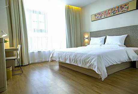 Hanting Hotel Yibin Gaoxian Municipal Plaza