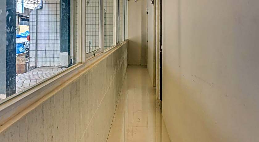 OYO 90062 Ava Guesthouse