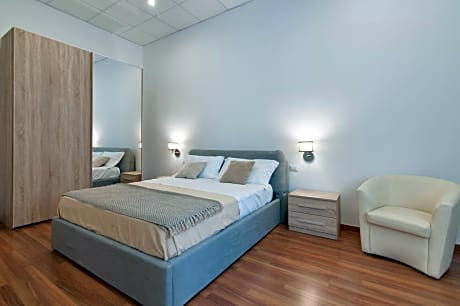 Deluxe 1 King Bed Suite