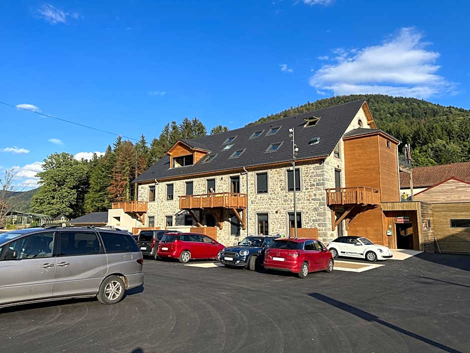 Gite Roche Des Ducs avec Piscine toute l'année, Spa, Sauna, Hammam