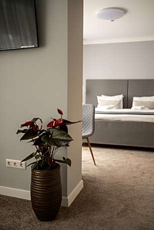 Queen Suite