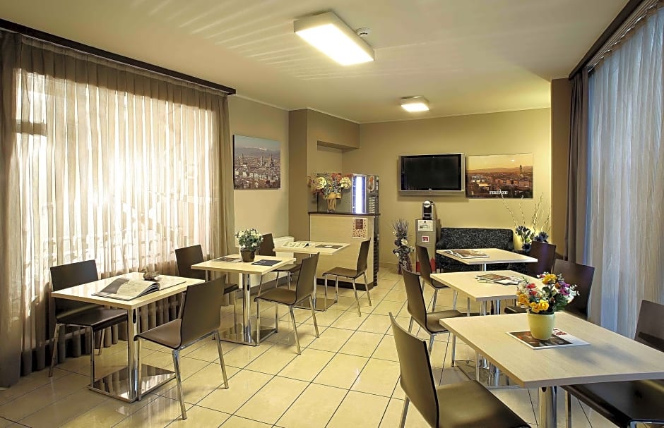 Aparthotel Quadra Key Florence Italy Rates From Eur55