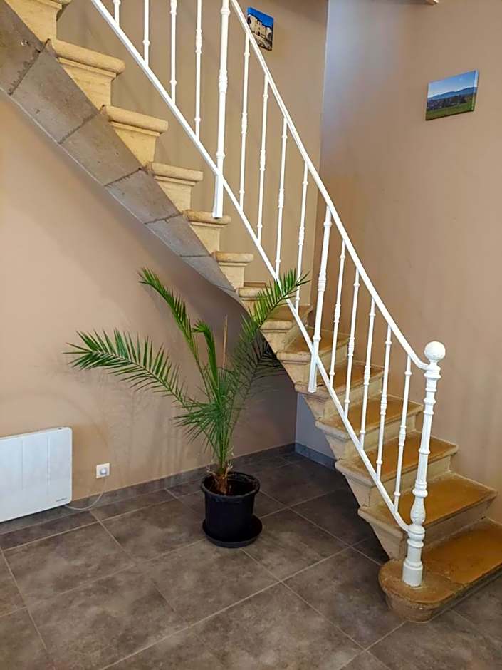 Appartement Bagnols - Les Meublés des Pierres Dorées