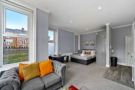 BridgeCity Glamorous Studio- Maidstone Town Centre