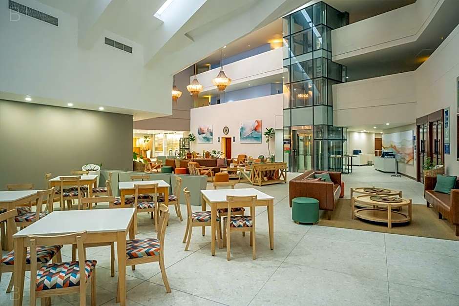 Lagoon Beach Hotel Apartments