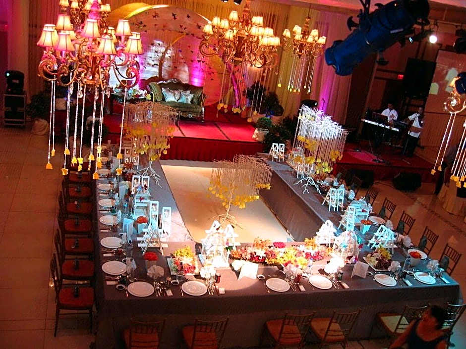 Villa Caceres Hotel