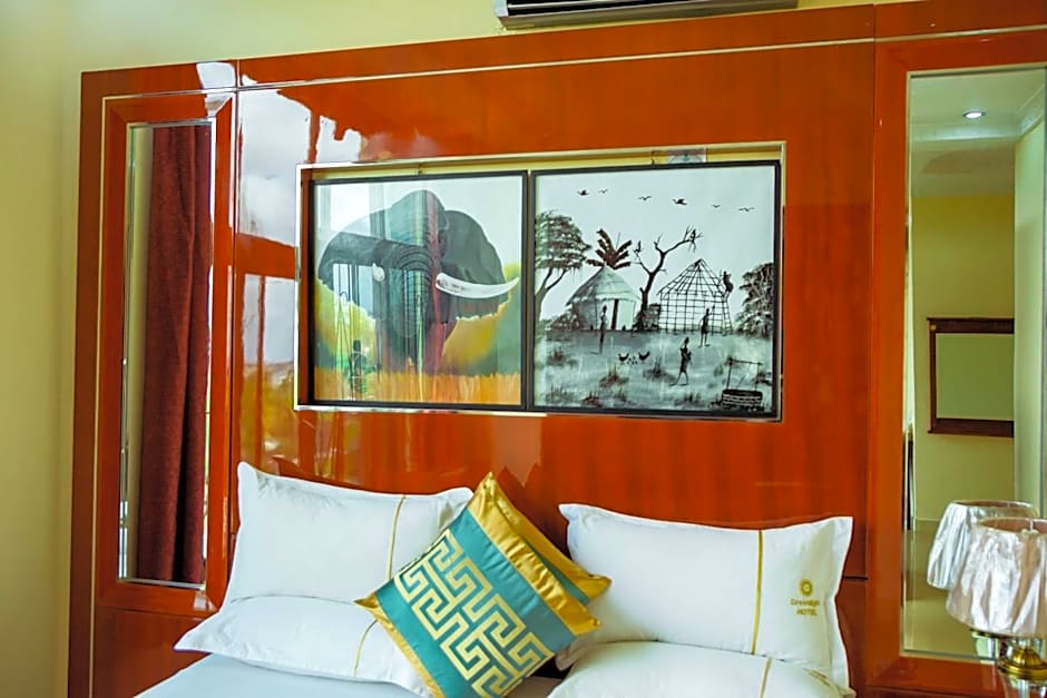 Greenlight Hotel