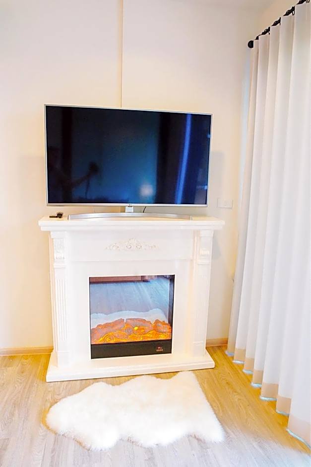 Rain Chaam Huahin by Joe