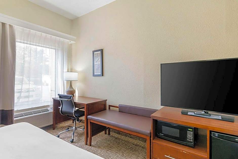 Comfort Inn & Suites La Grange