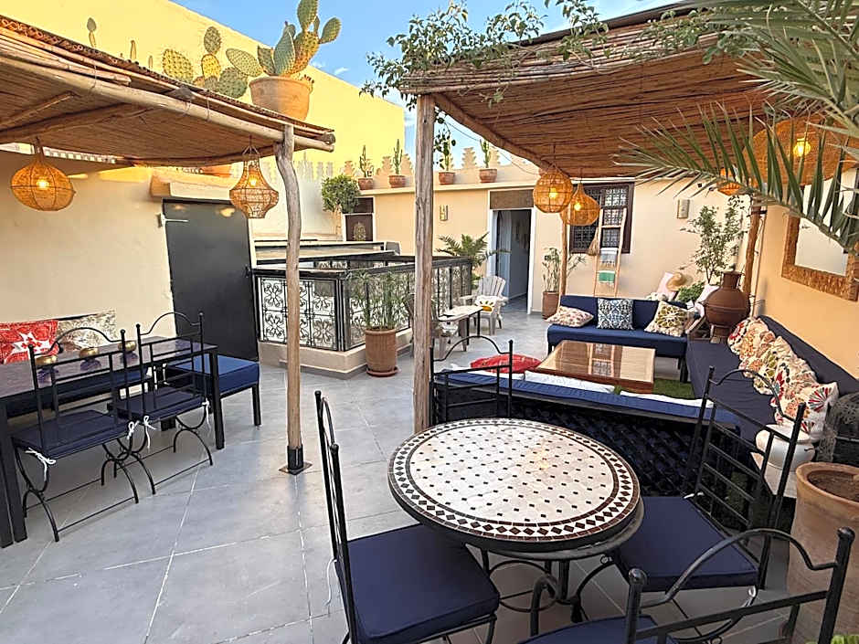 Magnifique Riad Julilu Privatise au coeur de la Medina 11P