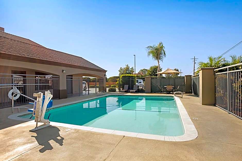 Best Western Exeter Inn And Suites